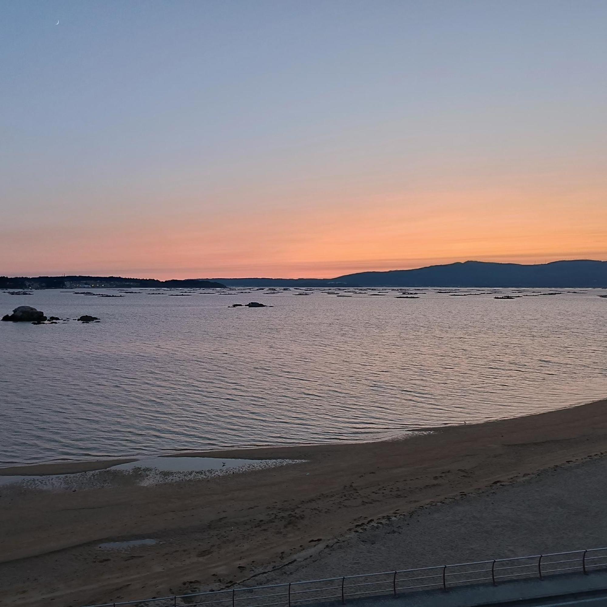Ferienwohnung Mirador Mar De Castelao, 1ª Linea De Playa Urbana Vilanova de Arousa Exterior foto